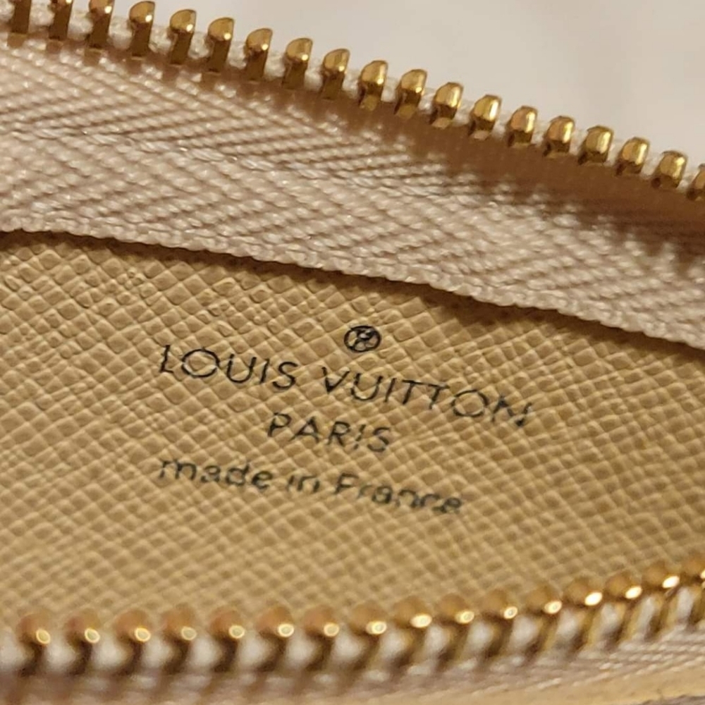 Key Pouch - Picture 2 of 7
